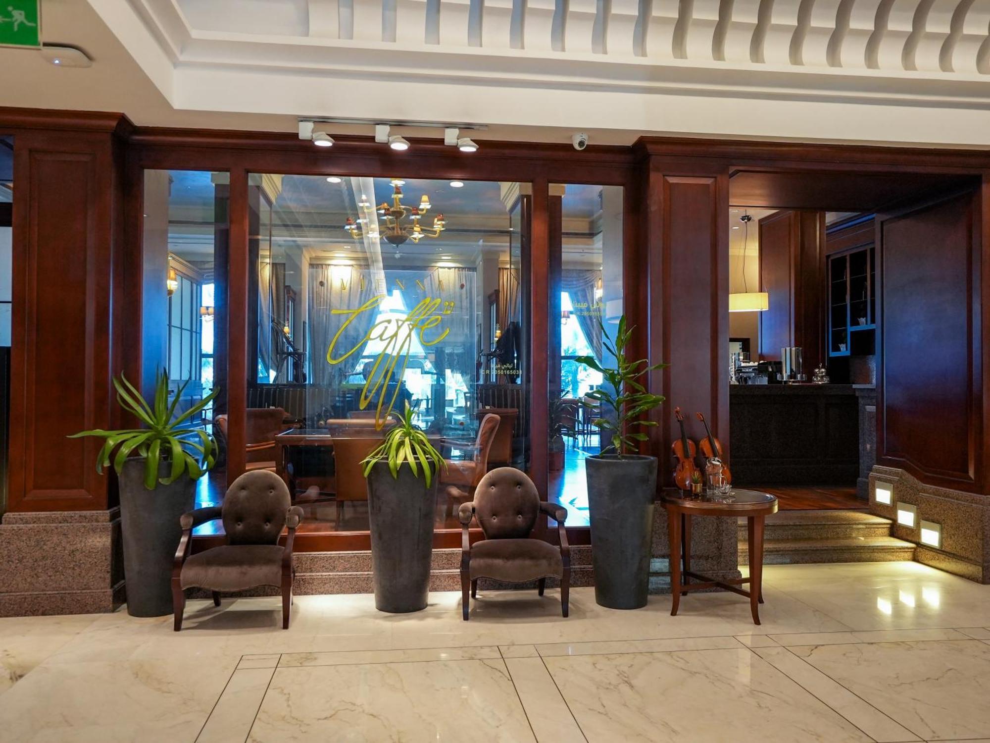 Sheraton Dammam Hotel & Convention Centre Exterior foto