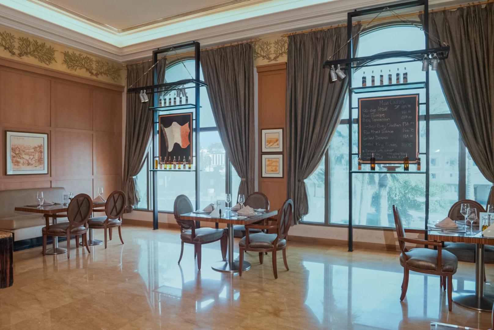 Sheraton Dammam Hotel & Convention Centre Exterior foto
